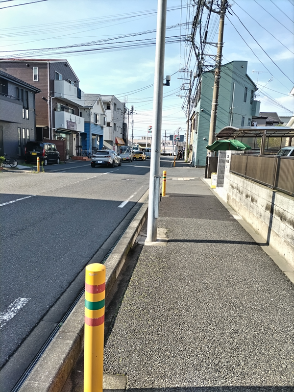 ニートひきこもりから脱した出勤初日の朝、かながわ海岸美化財団に続く道