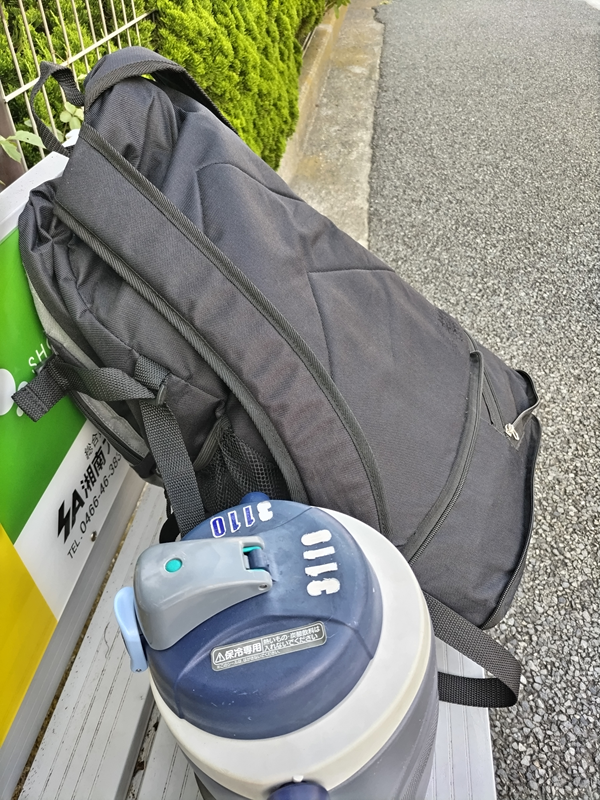 ひきこもりから脱して働き出してから使用していた安物のリュック