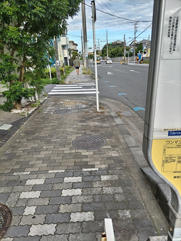 元ニートが曲がる歩道の左折箇所