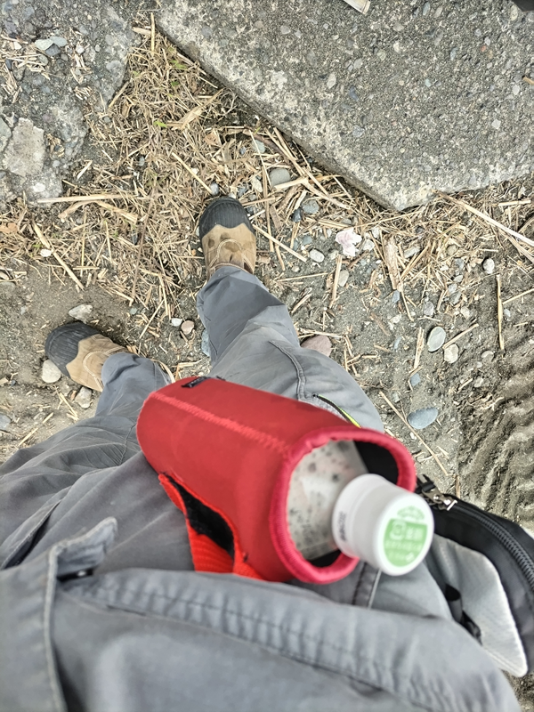 引籠りニートだった齋藤健一が二宮町の押切海岸に立っていた様子