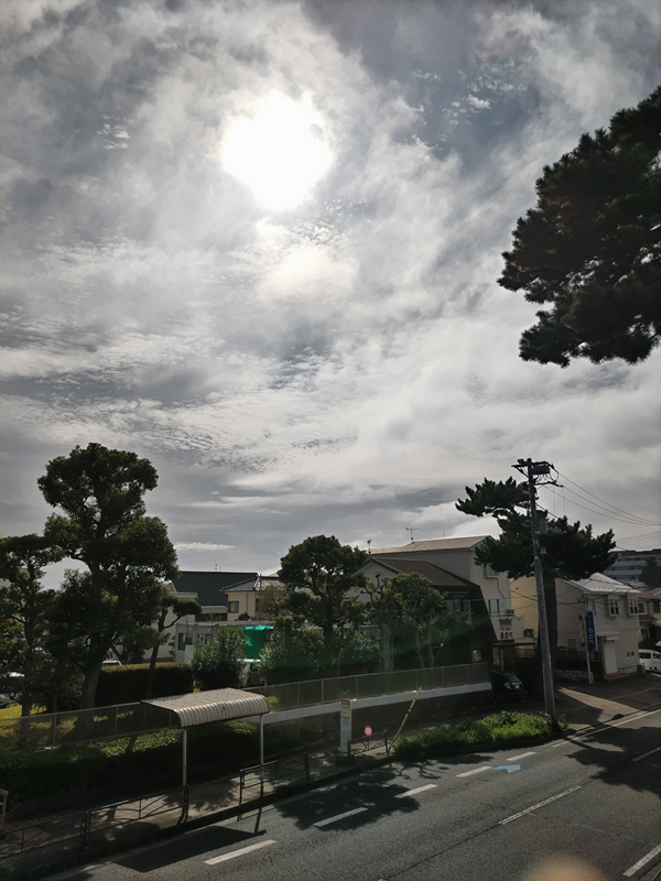 元引籠りニートだった齋藤健一が見上げていた頭上で輝く太陽【神奈川県・国府津の国道1号線に掛けられた歩道橋の上から撮影】