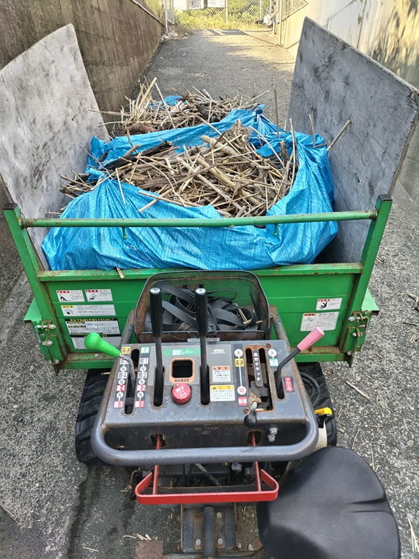 引籠りニートだった齋藤健一が押切海岸への出入り口で操作していたキャリアダンプ