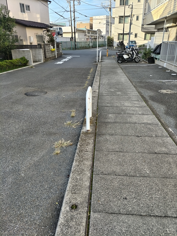 元ニート引籠りが見た交差点(早朝)