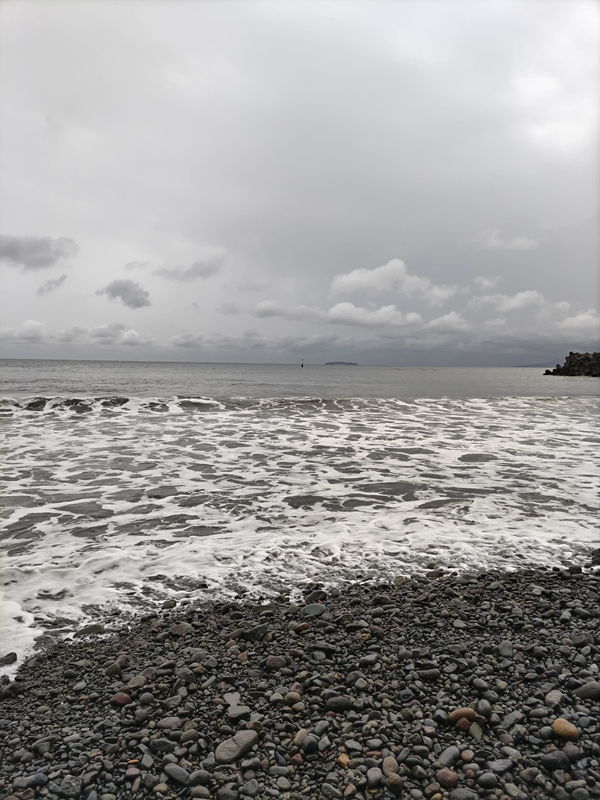 元ニート引籠りが撮影した湯河原海岸に打ち寄せる波