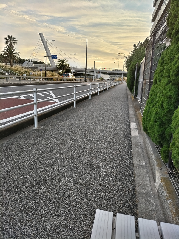 元ニートが帰宅時に見ていた綺麗な茅ケ崎市の歩道