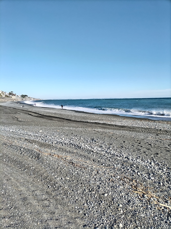 引籠りニートだった齋藤健一が二宮町の梅沢海岸で見た景色