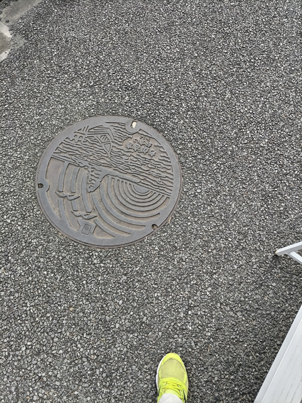 引籠りニートだったセル齋藤が見つめていた茅ケ崎のマンホール