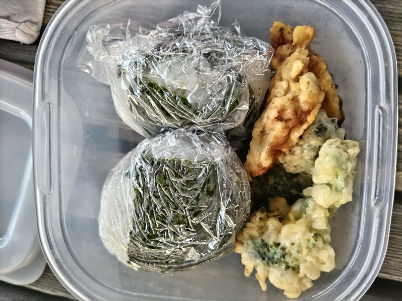 引籠りだったセル齋藤が食べていた朝食のおにぎり弁当