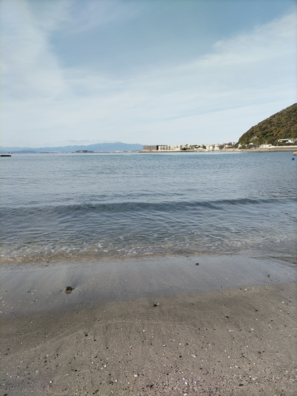 元引籠りニートだったセル齋藤が見ていた葉山海岸の波