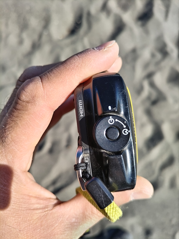 元引籠りニートが見ていたデジカメの側面にある操作盤