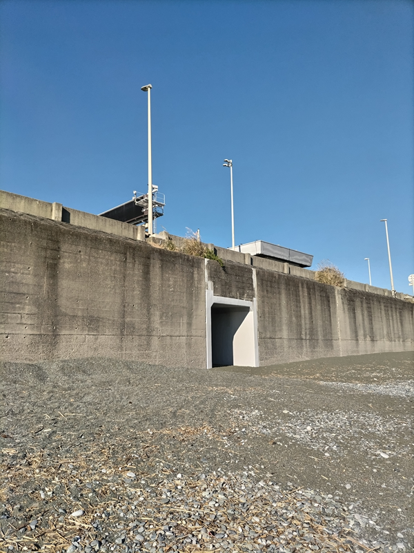 元ニート引籠りが見ていた二宮町の海岸にある出入り口