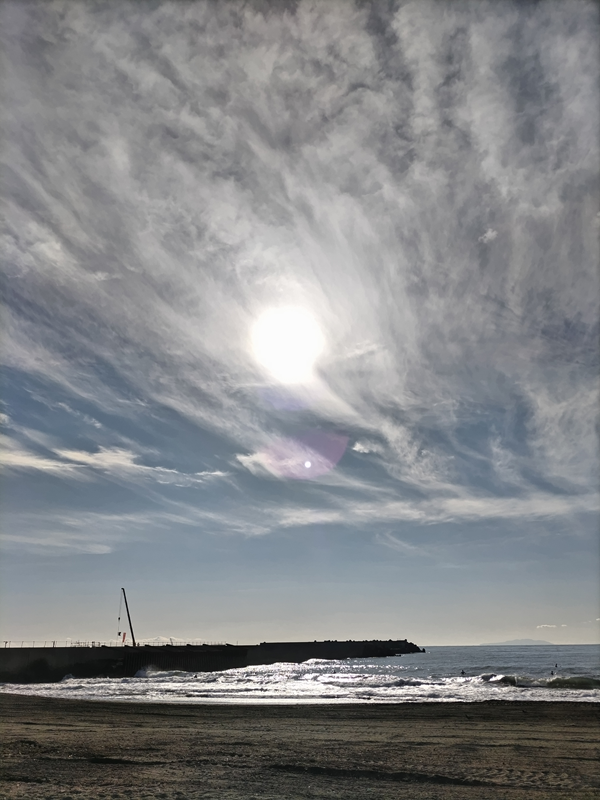 元ニートのセル齋藤が見上げていた白く輝く太陽